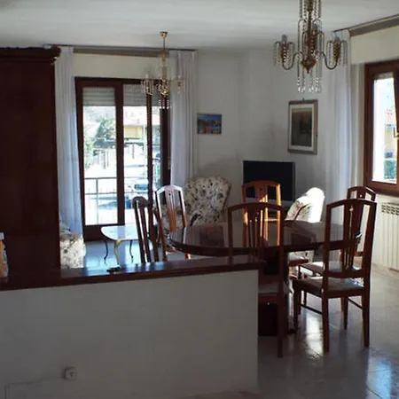 Lejlighed Casa Lago Ed Escursioni *